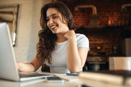 ¿Qué es el salario emocional? Guía para implementarlo en tu empresa - imagen destacada