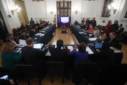 Ley Miscelánea 2026: ¿Qué pasará con la franquicia Sence y los nuevos incentivos al empleo? - imagen destacada