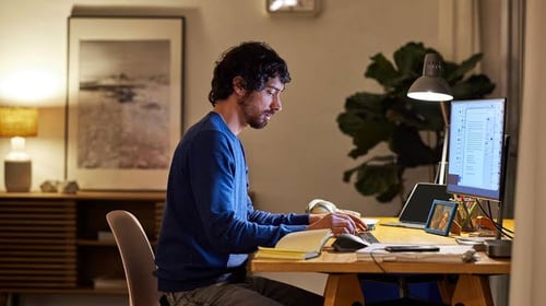 ¿Se puede exigir teletrabajo por lluvias y mal tiempo en Chile? - imagen destacada