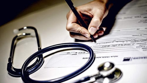 Vacaciones durante la licencia médica: ¿Qué ocurre si me enfermo? - imagen destacada